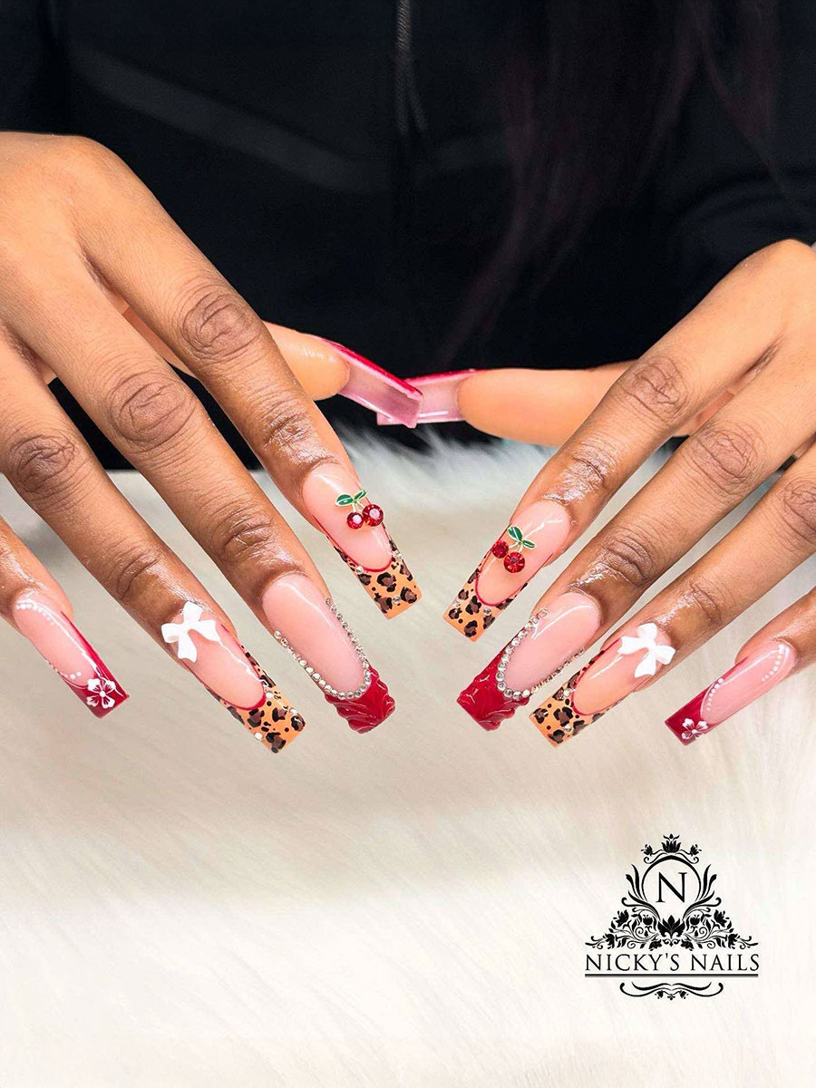 NICKY'S NAILS